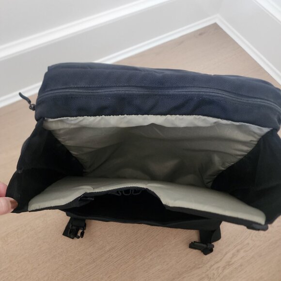 Blur blue/black flat bottom bag - Picture 4 of 11